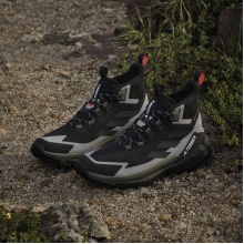 adidas Terrex Free Hiker 2.0 GTX Hiking MID (waterproof) black/carbon/olive men's walking shoes