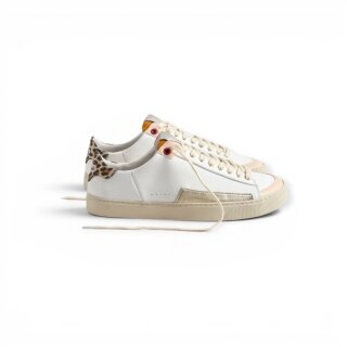 Fleeters barefoot shoes sneakers peach white